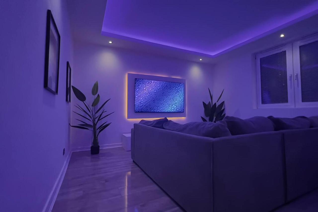 Stunning Luxury Apartment Near Motherwell Wishaw  Buitenkant foto