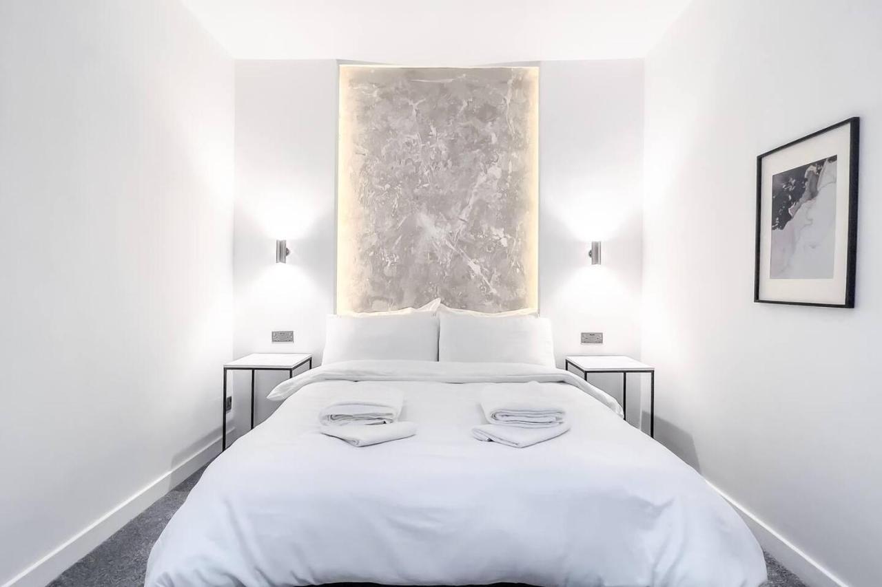 Stunning Luxury Apartment Near Motherwell Wishaw  Buitenkant foto